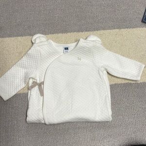 Janie and Jack baby wrap one-prince. Gender neutral! Size 3-6 month.